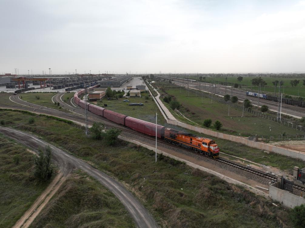 Из Хух-Хото в Москву отправился первый специализированный для перевозок автомобилей поезд Китай-Европа